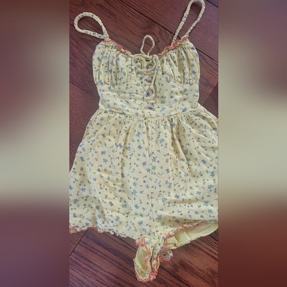 Urban Outfitters Betti Print Linen Romper - Picture 5 of 9